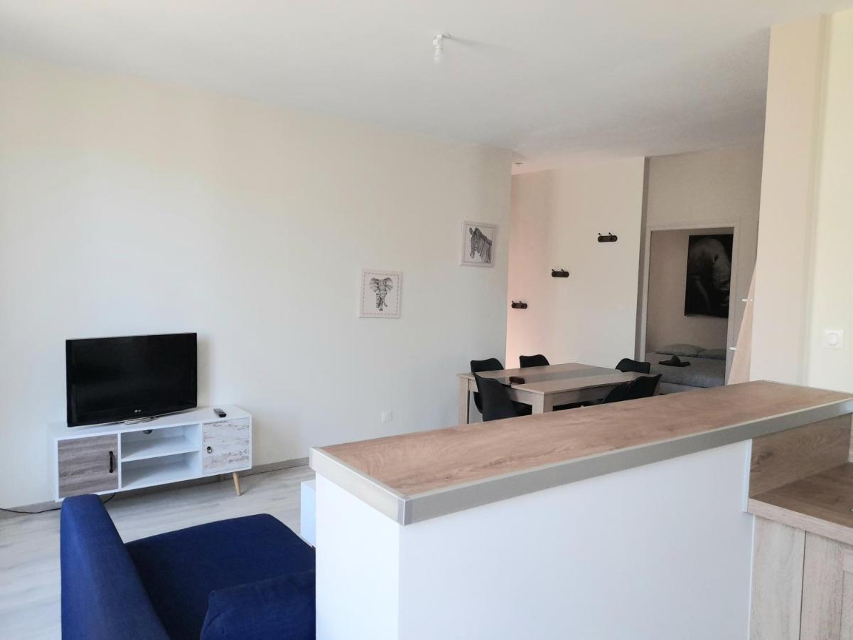 Le Scandinave Joigny Exterior foto